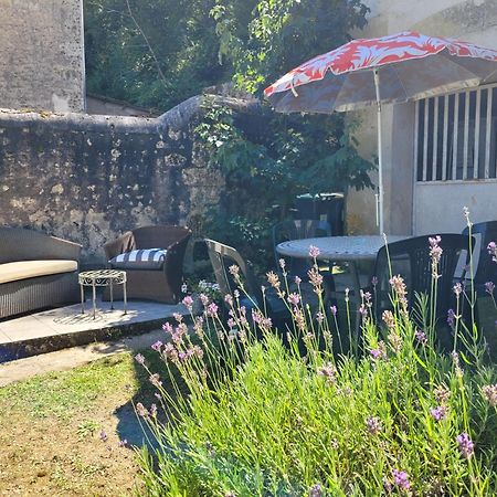 La Maison Aux Iris Pocé-sur-Cisse Dış mekan fotoğraf