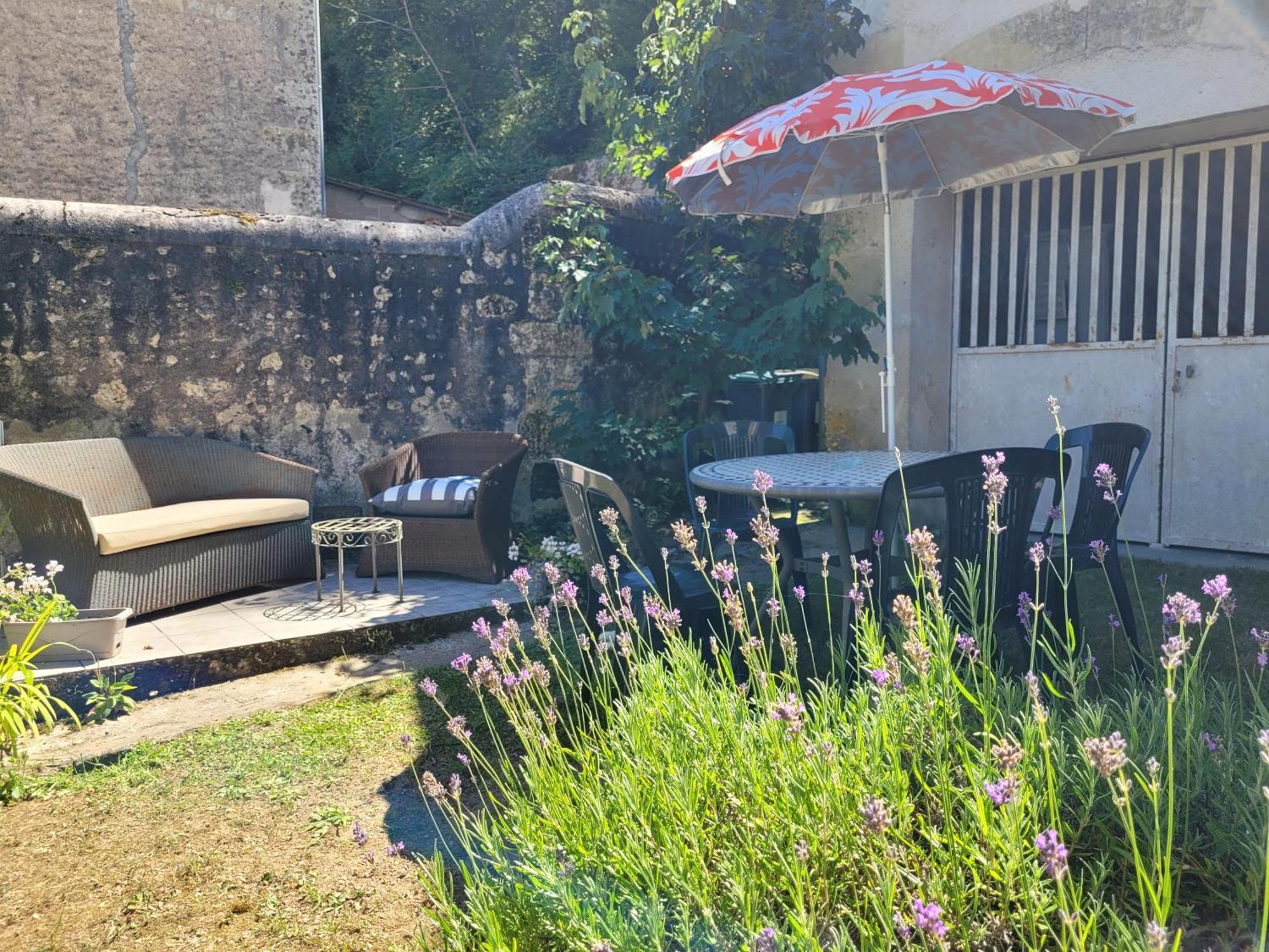 La Maison Aux Iris Pocé-sur-Cisse Dış mekan fotoğraf